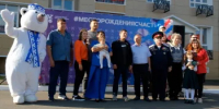 Губернатор Дмитрий Артюхов вручил жителям ключи от новых квартир - Администрация г. Муравленко