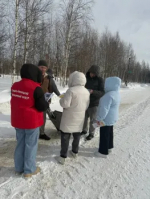 В рамках Всемирного дня борьбы против туберкулеза сотрудники Муравленской городской больницы вместе с волонтерами-медиками вышли на улицы города с профилактической акцией "Профилактика туберкулеза".